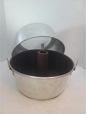 Vintage Mirro Round Angel Food Cake Pan 3 Pc Aluminum Tube Bakeware Cooking